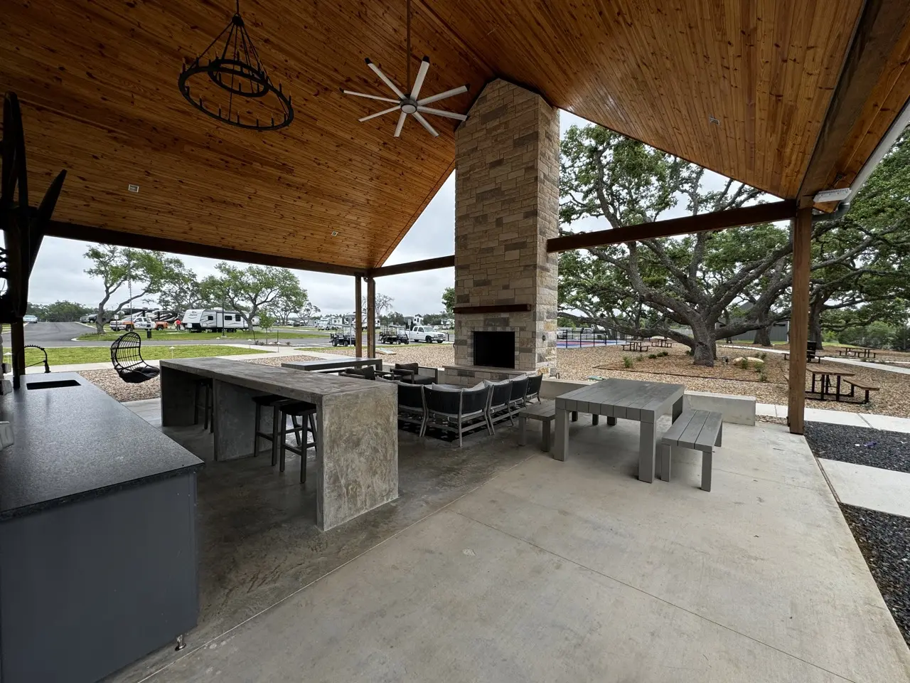 Outdoor kitchen and grilling pavilion at Horseshoe Ridge RV Resort